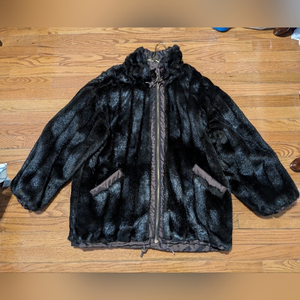 Like new women's faux fur coat jacket, dark brown black, size L,winter cozy warm
